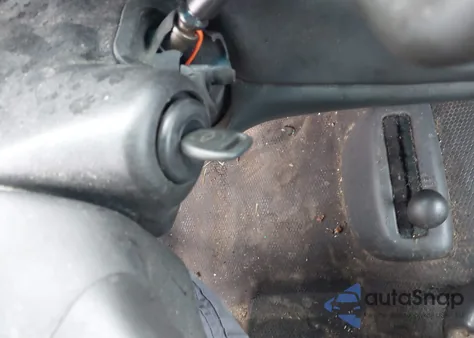 2001 Chevrolet Silverado 1500 из США, поврежденный, VIN 1GCEK19V11E292797